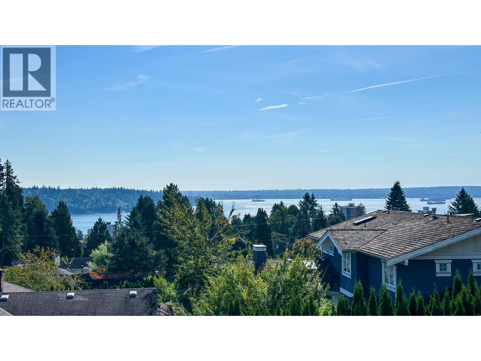 1386 MATHERS AVENUE, West Vancouver