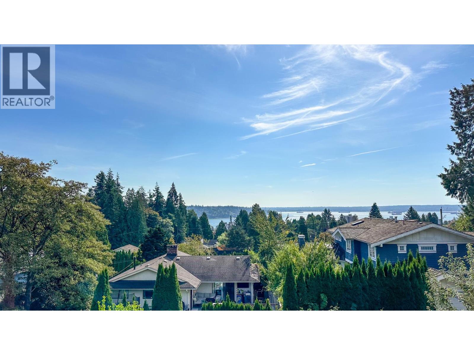 1386 MATHERS AVENUE, West Vancouver