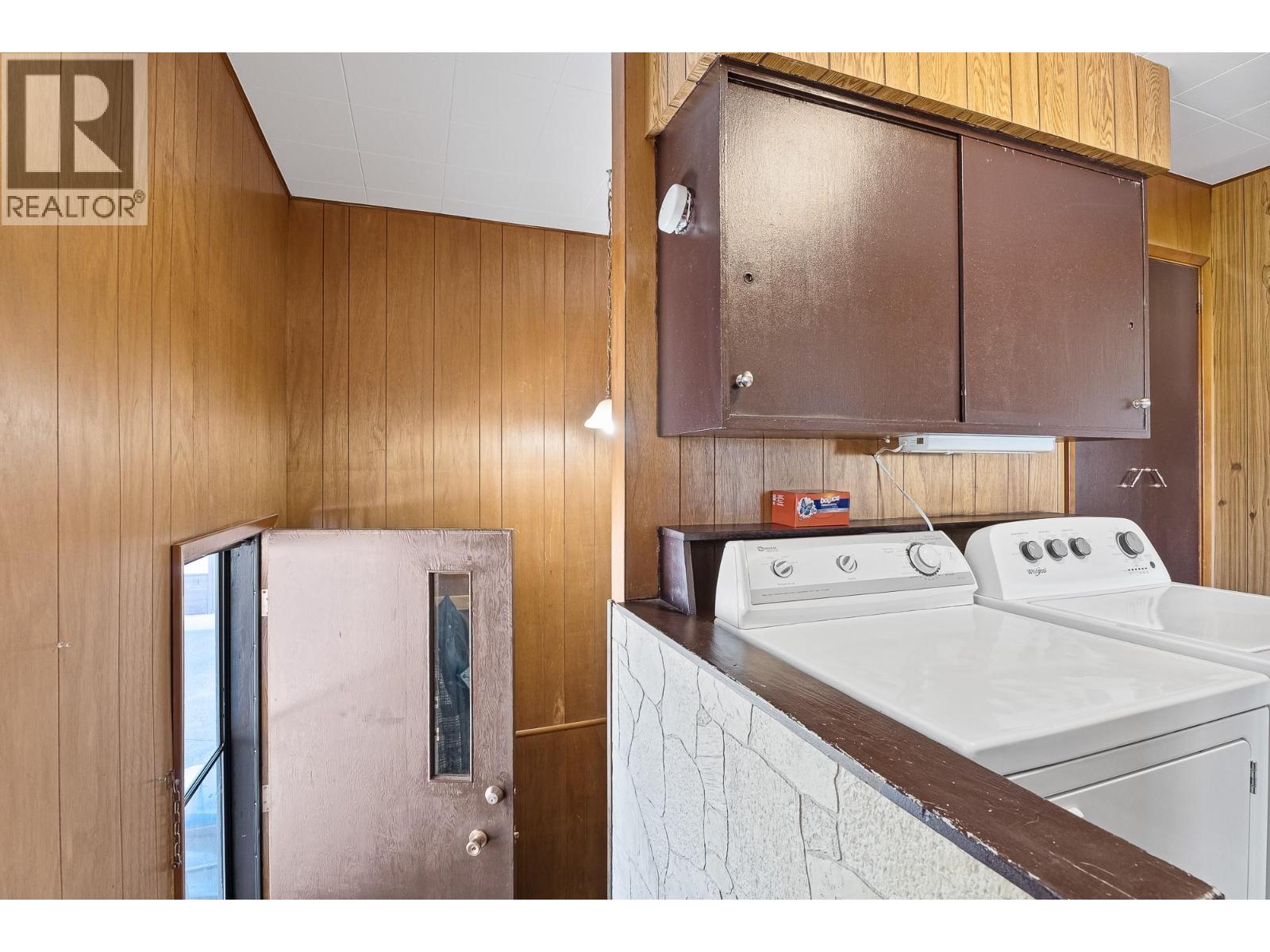 2588 Jackson Avenue, Merritt