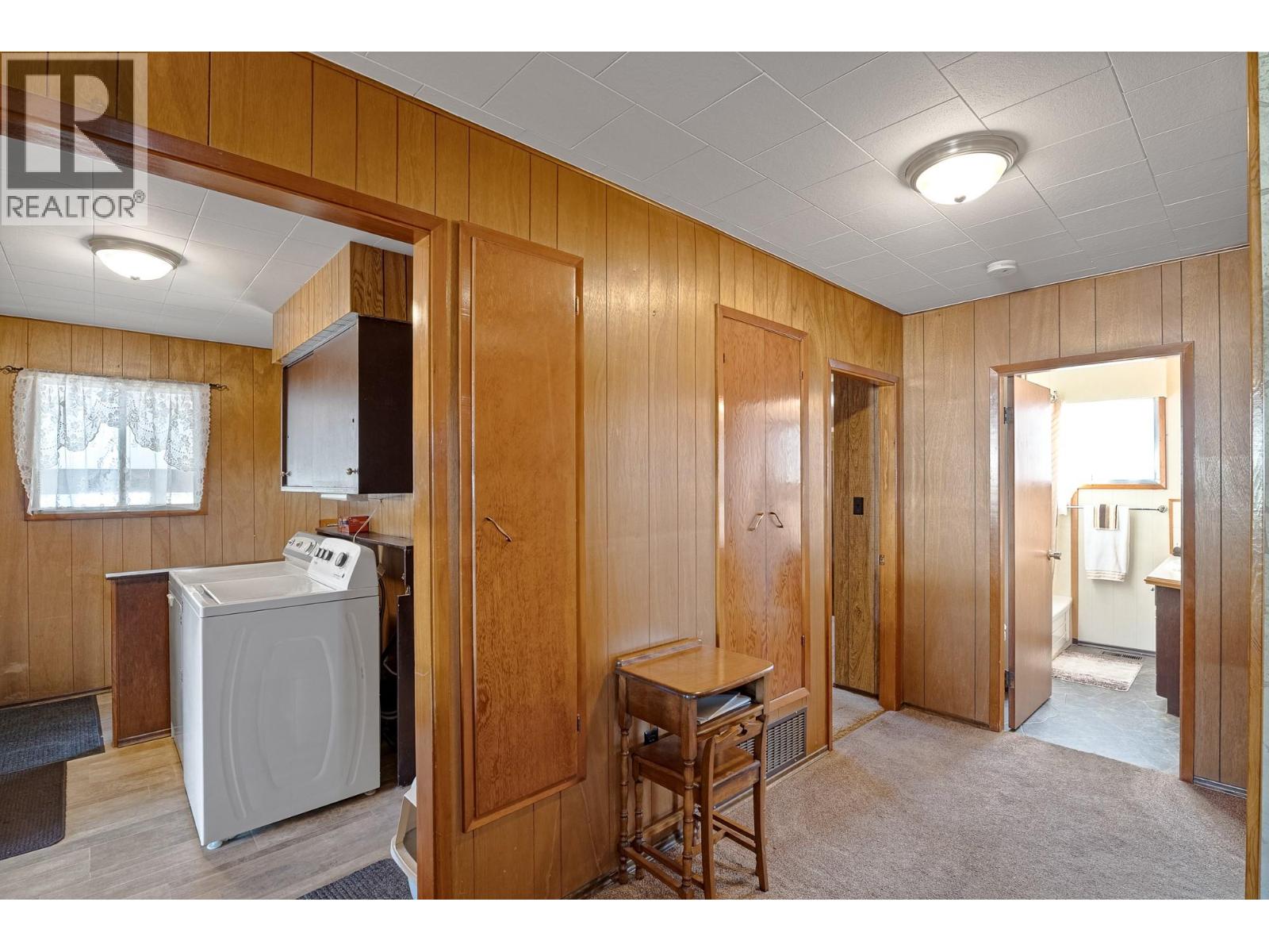 2588 Jackson Avenue, Merritt