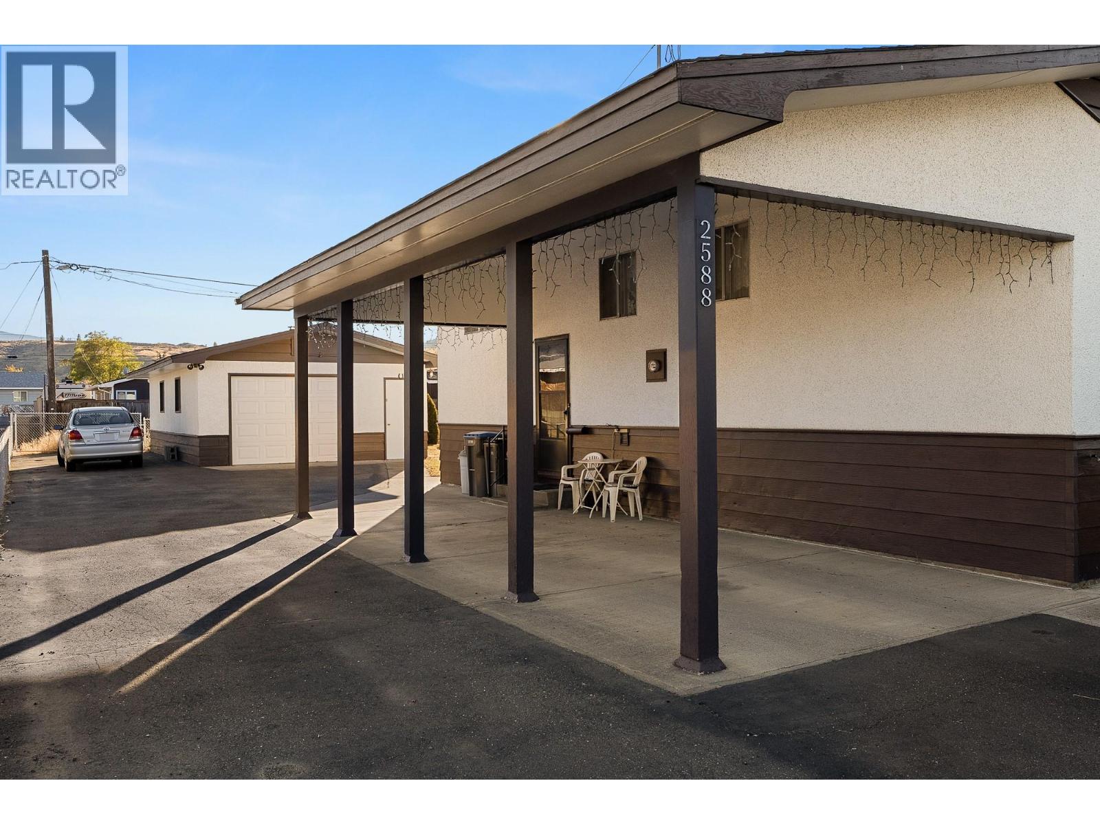 2588 Jackson Avenue, Merritt