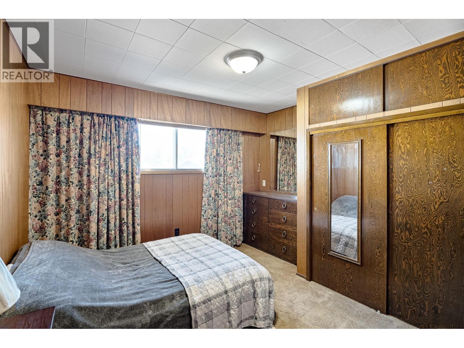 2588 Jackson Avenue, Merritt