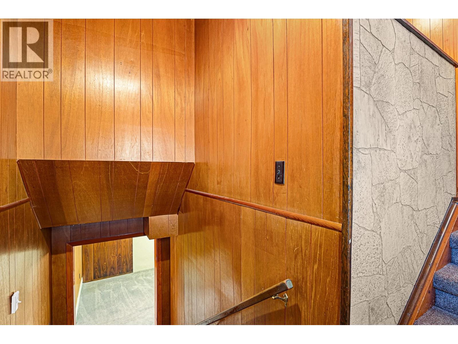 2588 Jackson Avenue, Merritt