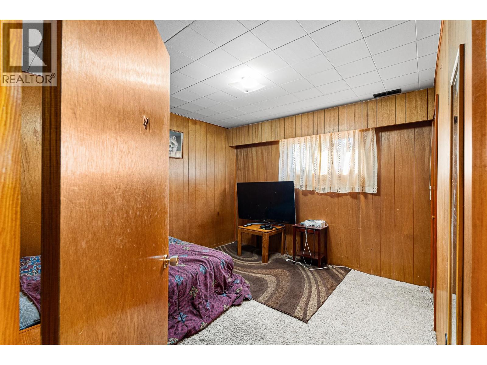 2588 Jackson Avenue, Merritt