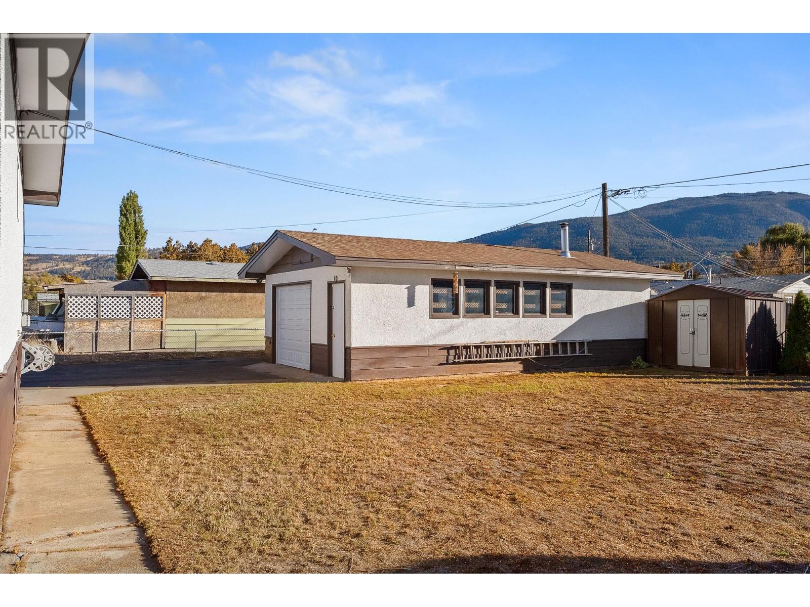 2588 Jackson Avenue, Merritt