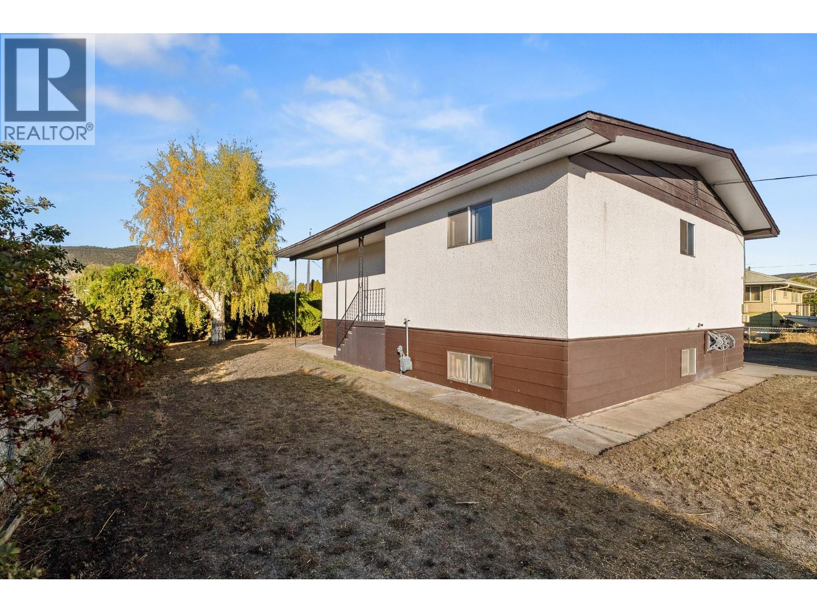 2588 Jackson Avenue, Merritt