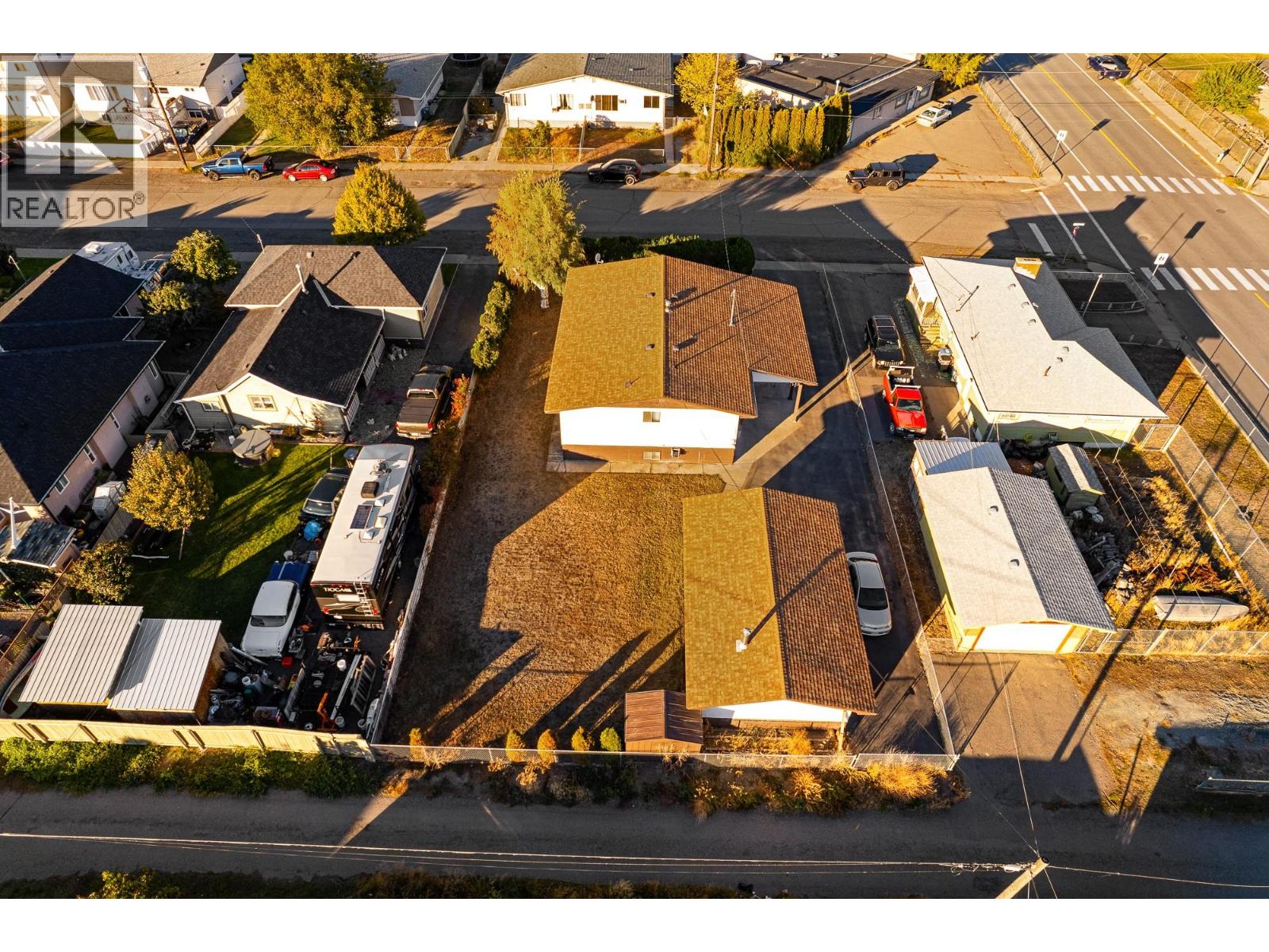 2588 Jackson Avenue, Merritt