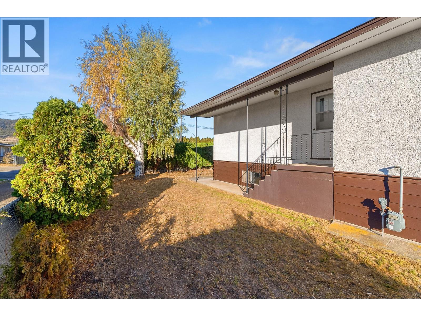 2588 Jackson Avenue, Merritt