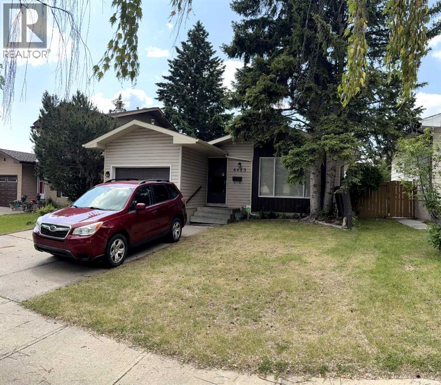 Single Family House 4 Level for Sale in   Avenue NE Pineridge Calgary 