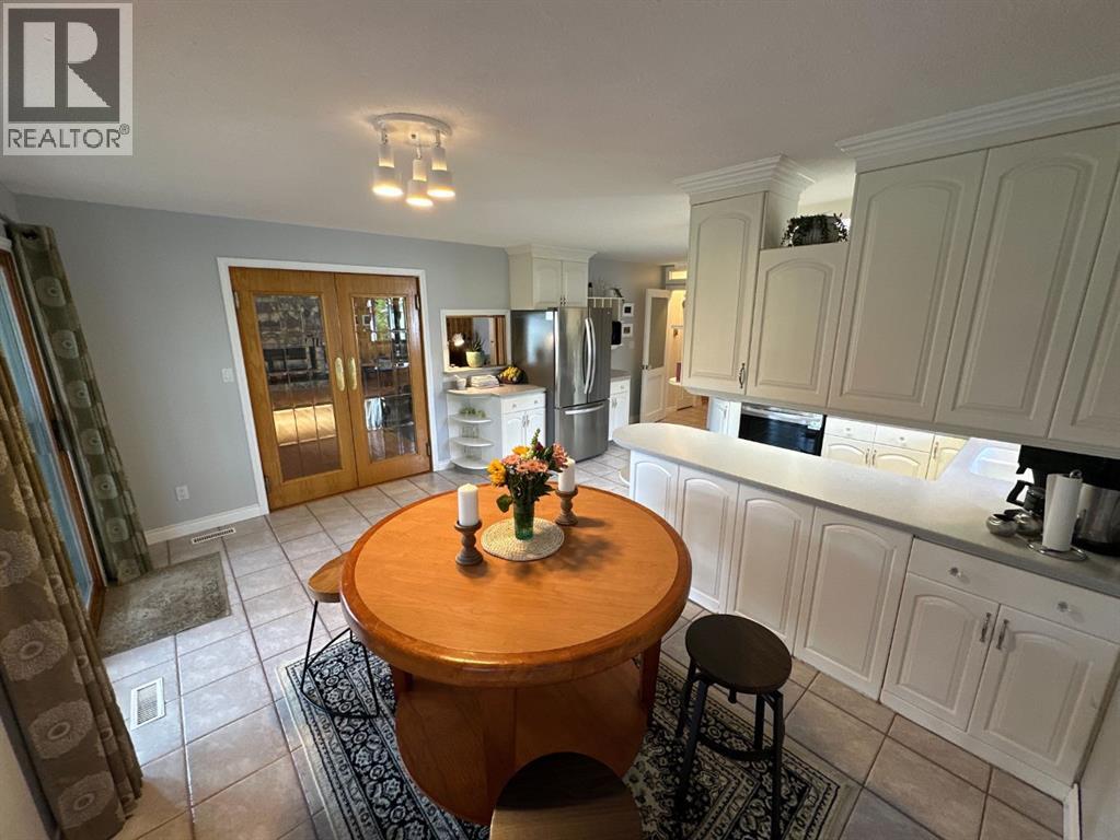 Single Family House Bungalow for Sale in   Street Rosedale Peace River 