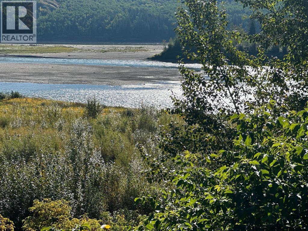 Single Family House Bungalow for Sale in   Street Rosedale Peace River 