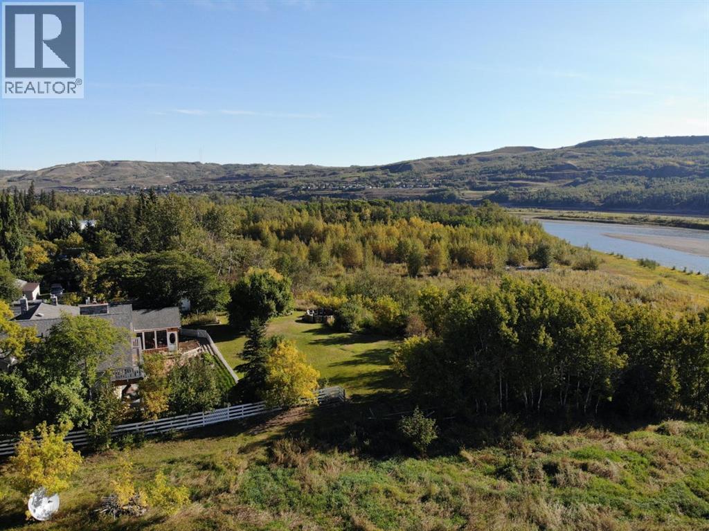 Single Family House Bungalow for Sale in   Street Rosedale Peace River 