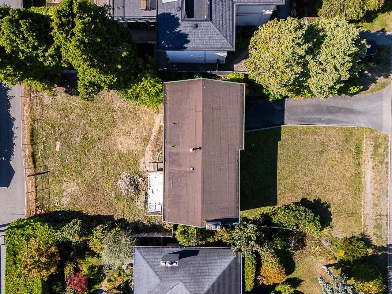 13850 BLACKBURN AVENUE, White Rock