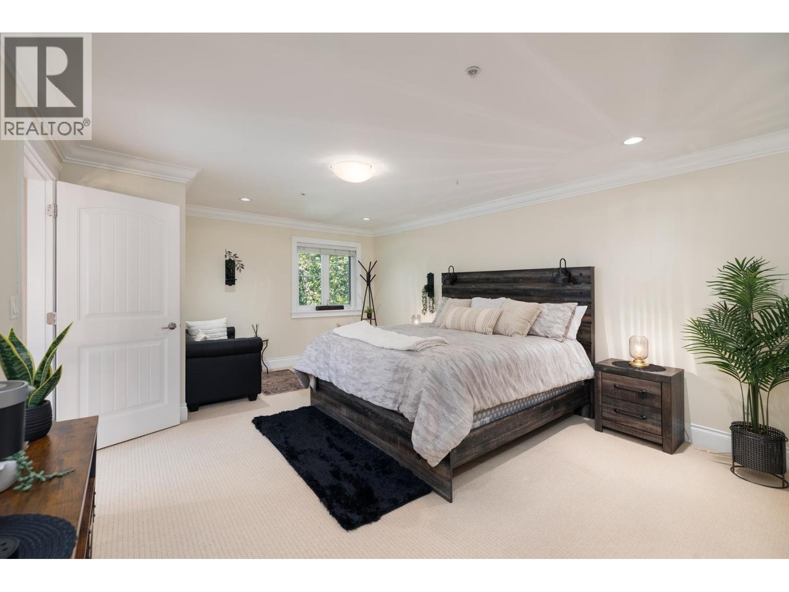 5671 WESTPORT ROAD, West Vancouver