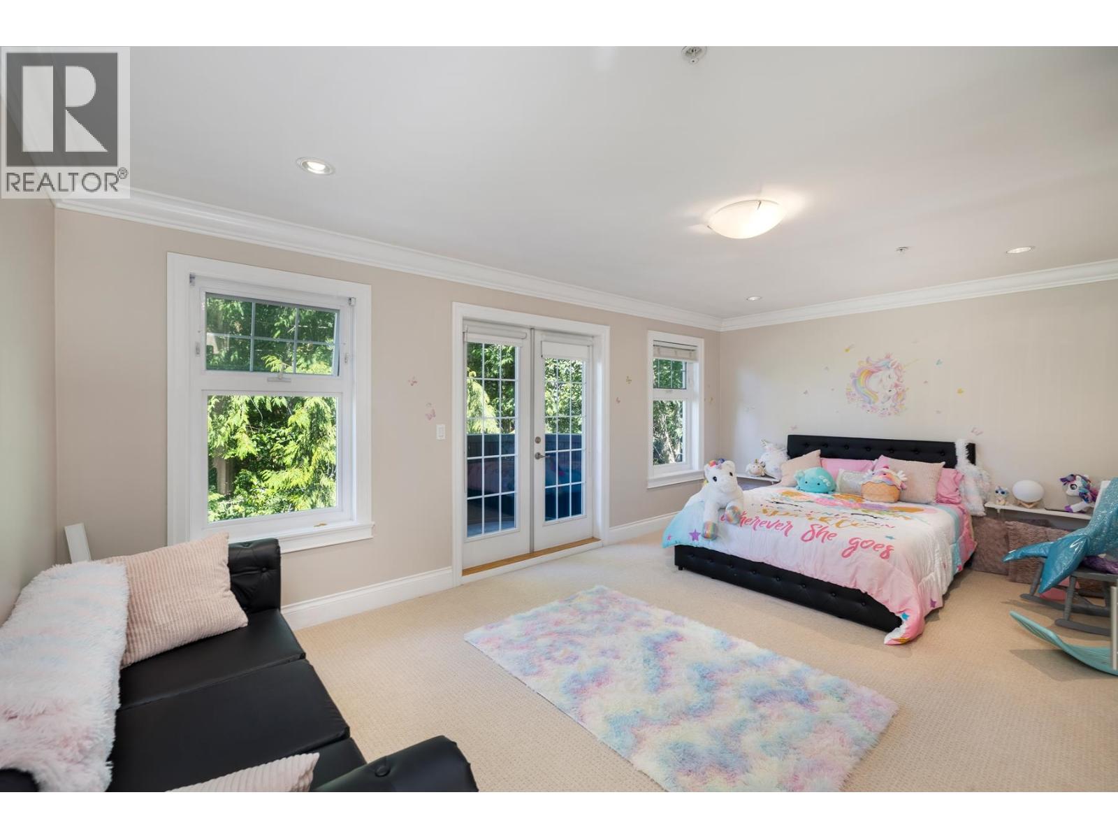 5671 WESTPORT ROAD, West Vancouver