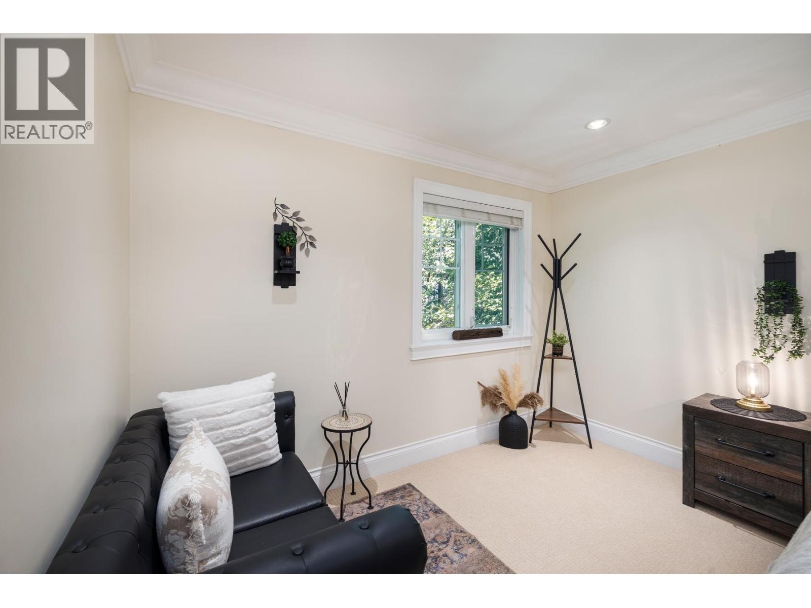 5671 WESTPORT ROAD, West Vancouver