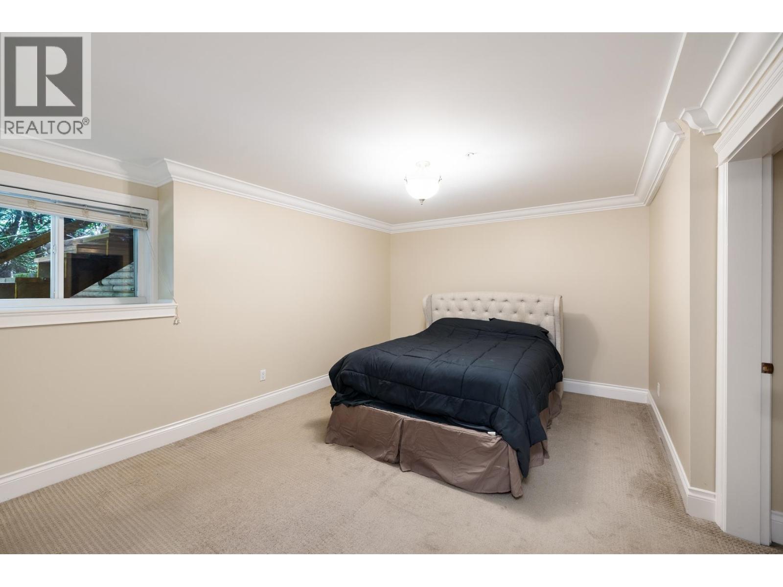 5671 WESTPORT ROAD, West Vancouver