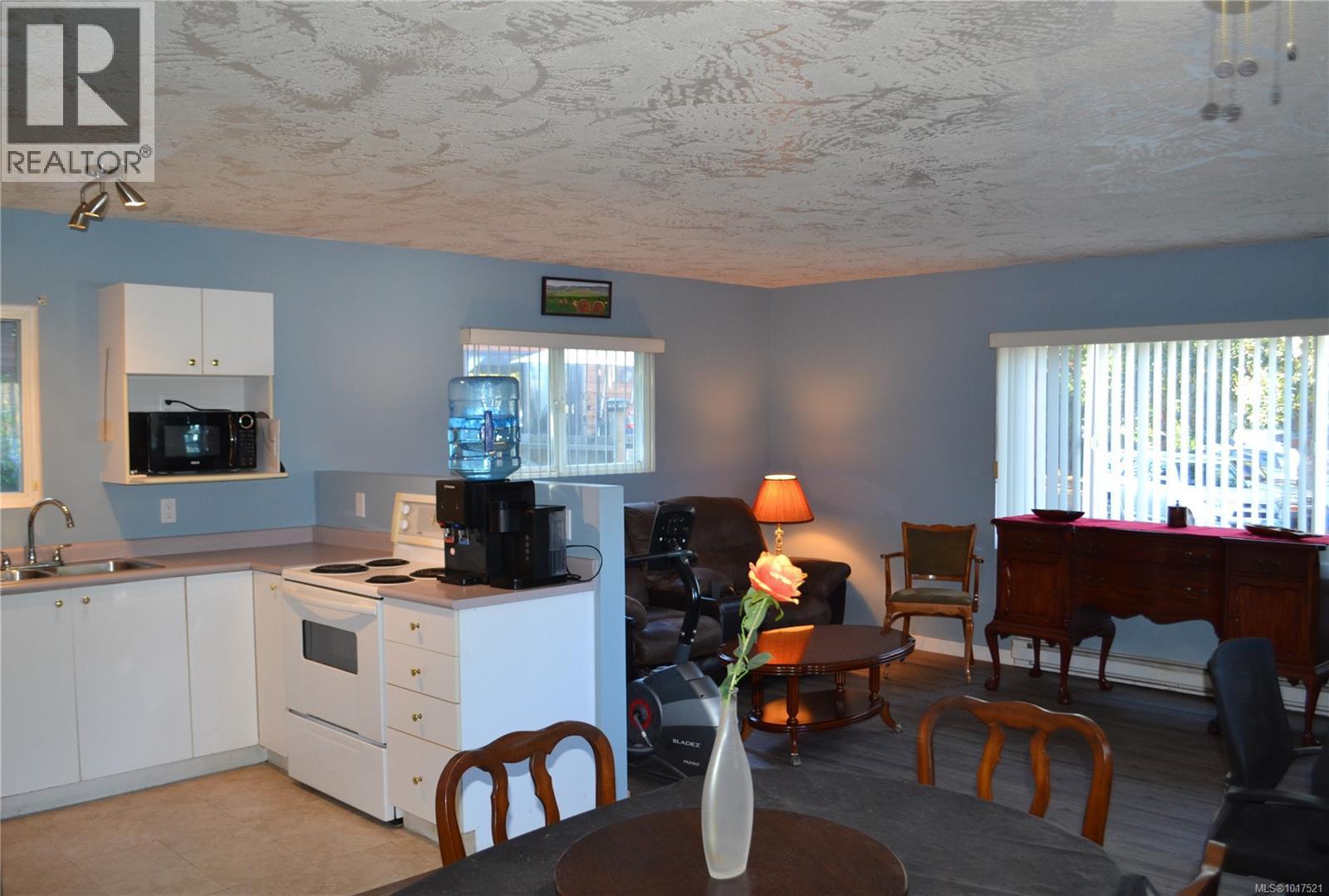 25 1201 Craigflower Rd, View Royal