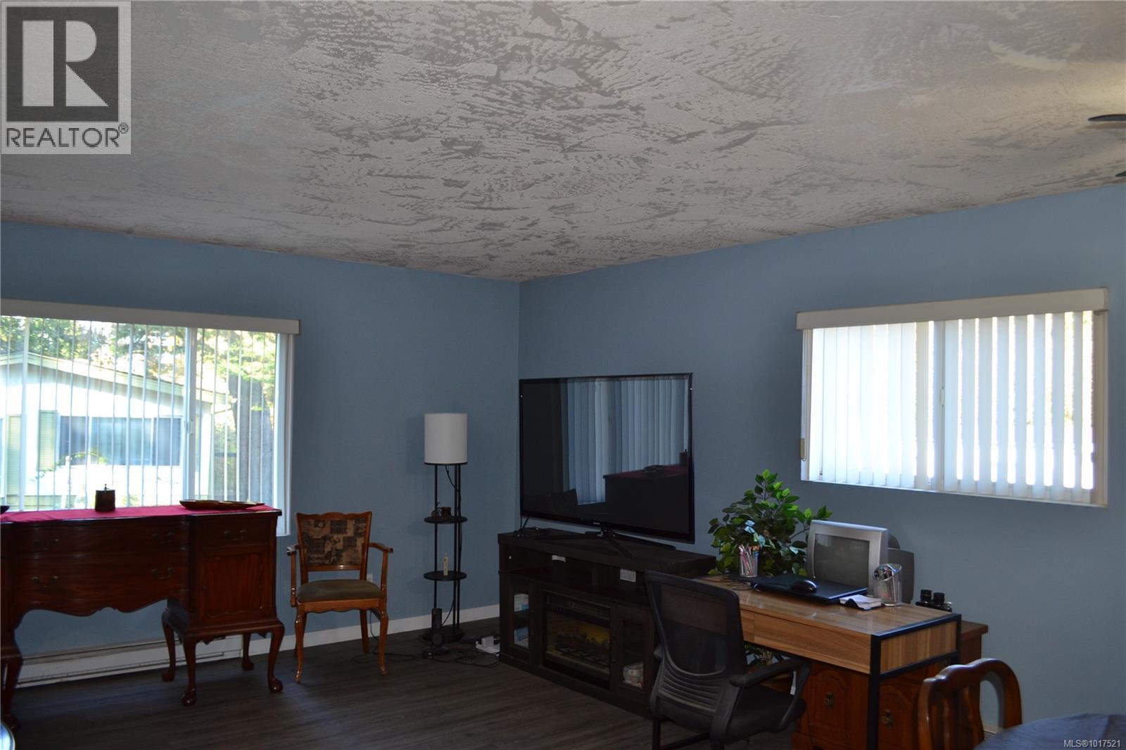 25 1201 Craigflower Rd, View Royal