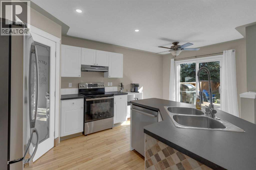 Single Family House for Sale in  Hidden Valley Drive NW Hidden Valley Calgary 