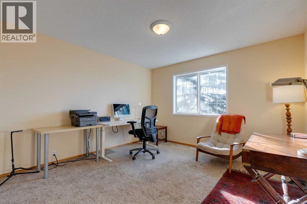 Single Family House for Sale in  Scenic View Close NW Scenic Acres Calgary 
