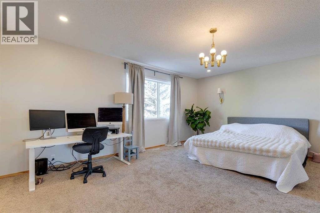 Single Family House for Sale in  Scenic View Close NW Scenic Acres Calgary 
