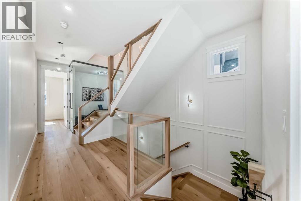 Single Family House for Sale in   Avenue SW Richmond Calgary 