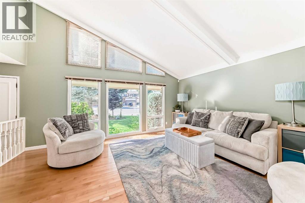 Single Family House for Sale in  Woodfield Court SW Woodbine Calgary 