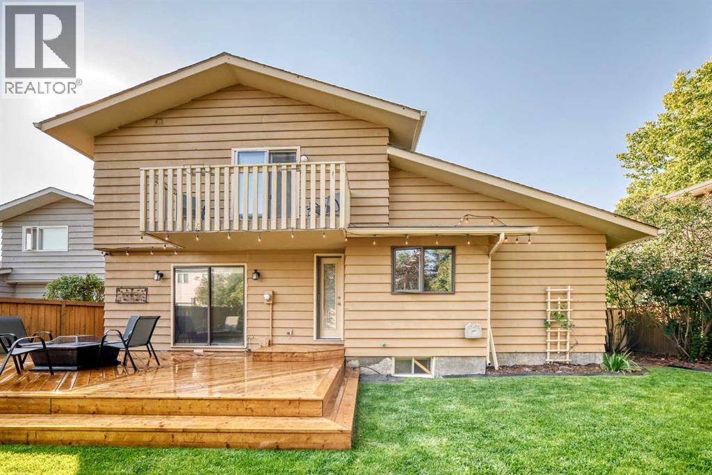 Single Family House for Sale in  Woodfield Court SW Woodbine Calgary 