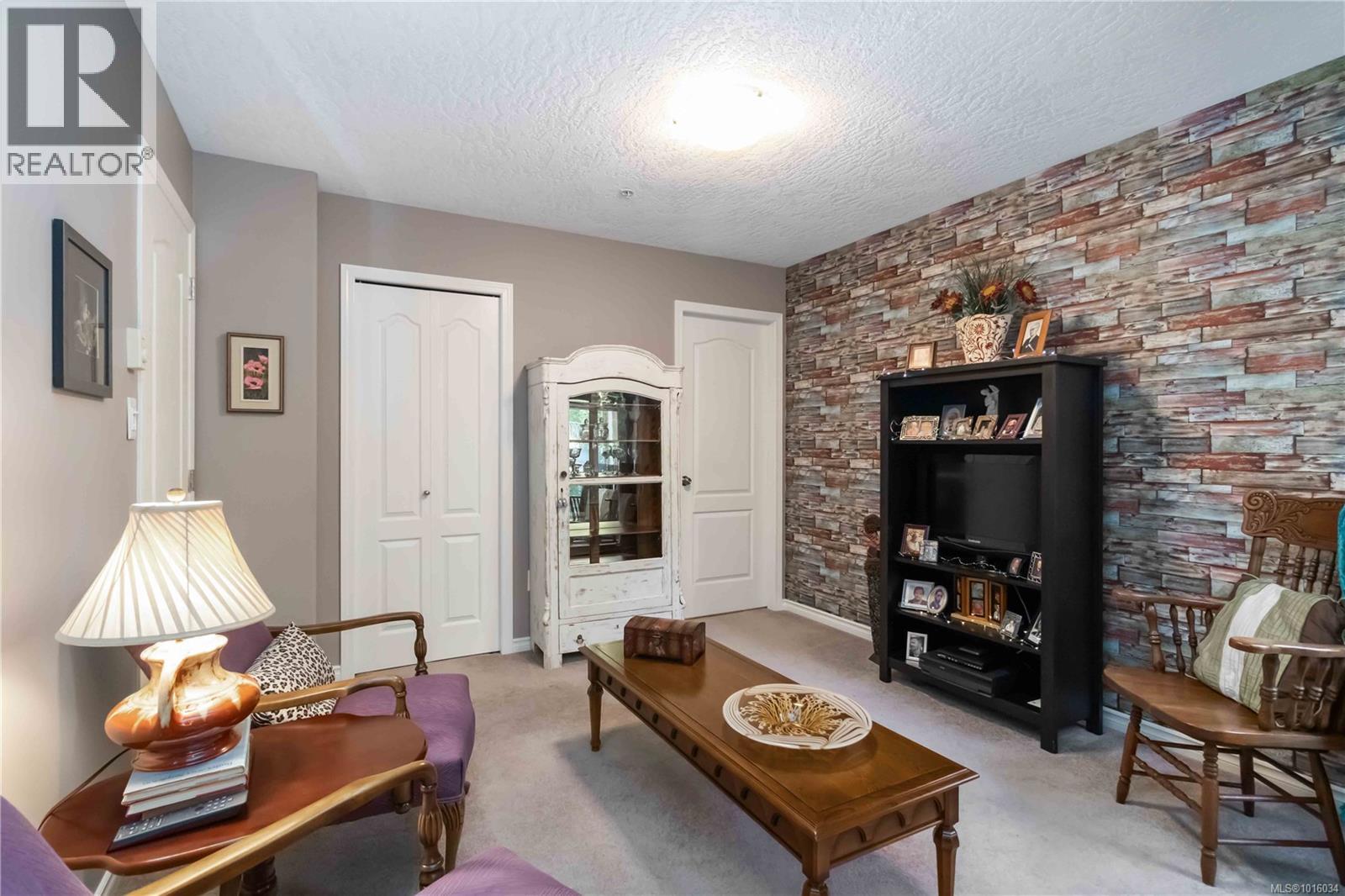 23 127 ALDERSMITH Place, View Royal