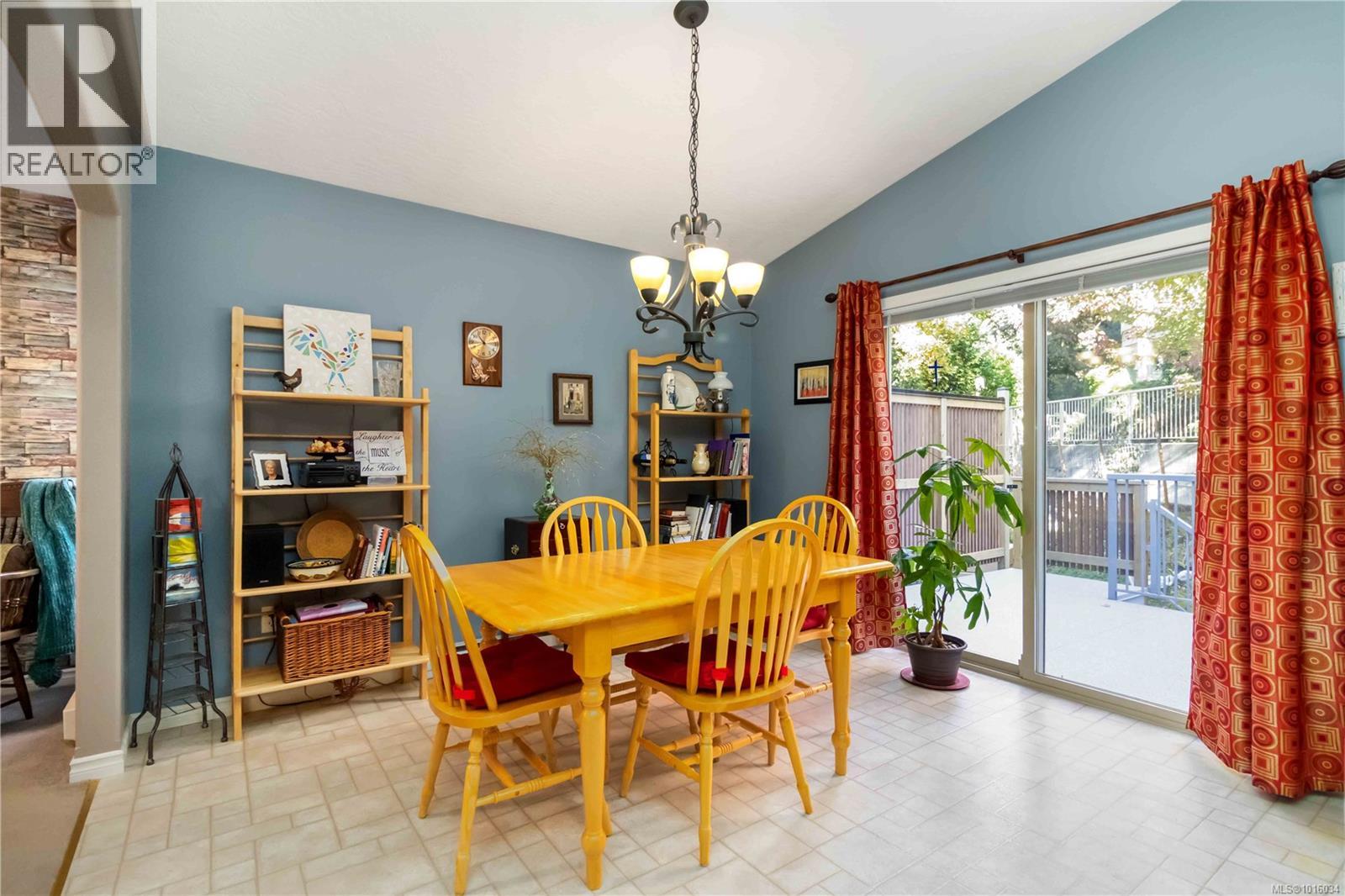 23 127 ALDERSMITH Place, View Royal