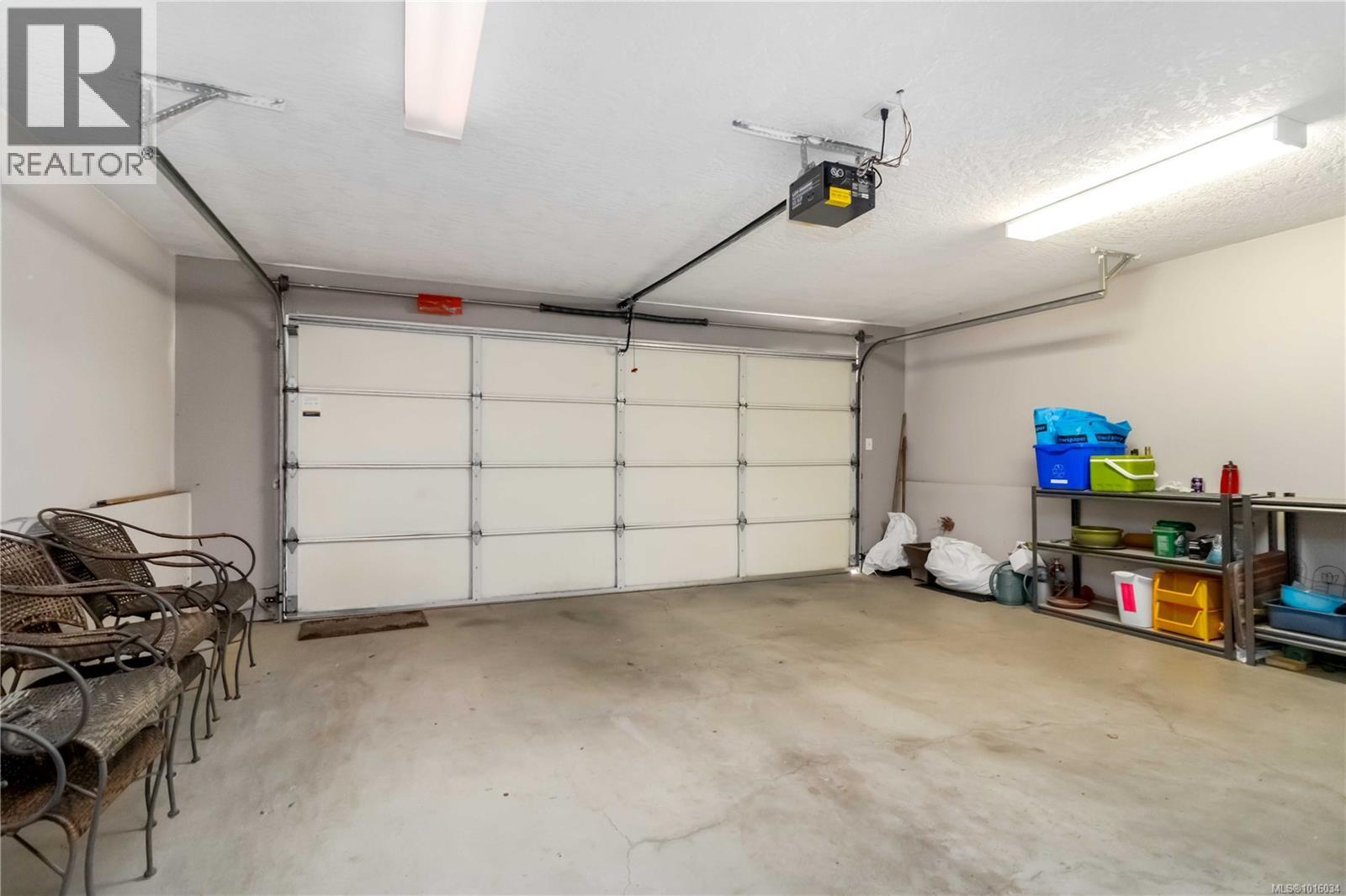 23 127 ALDERSMITH Place, View Royal