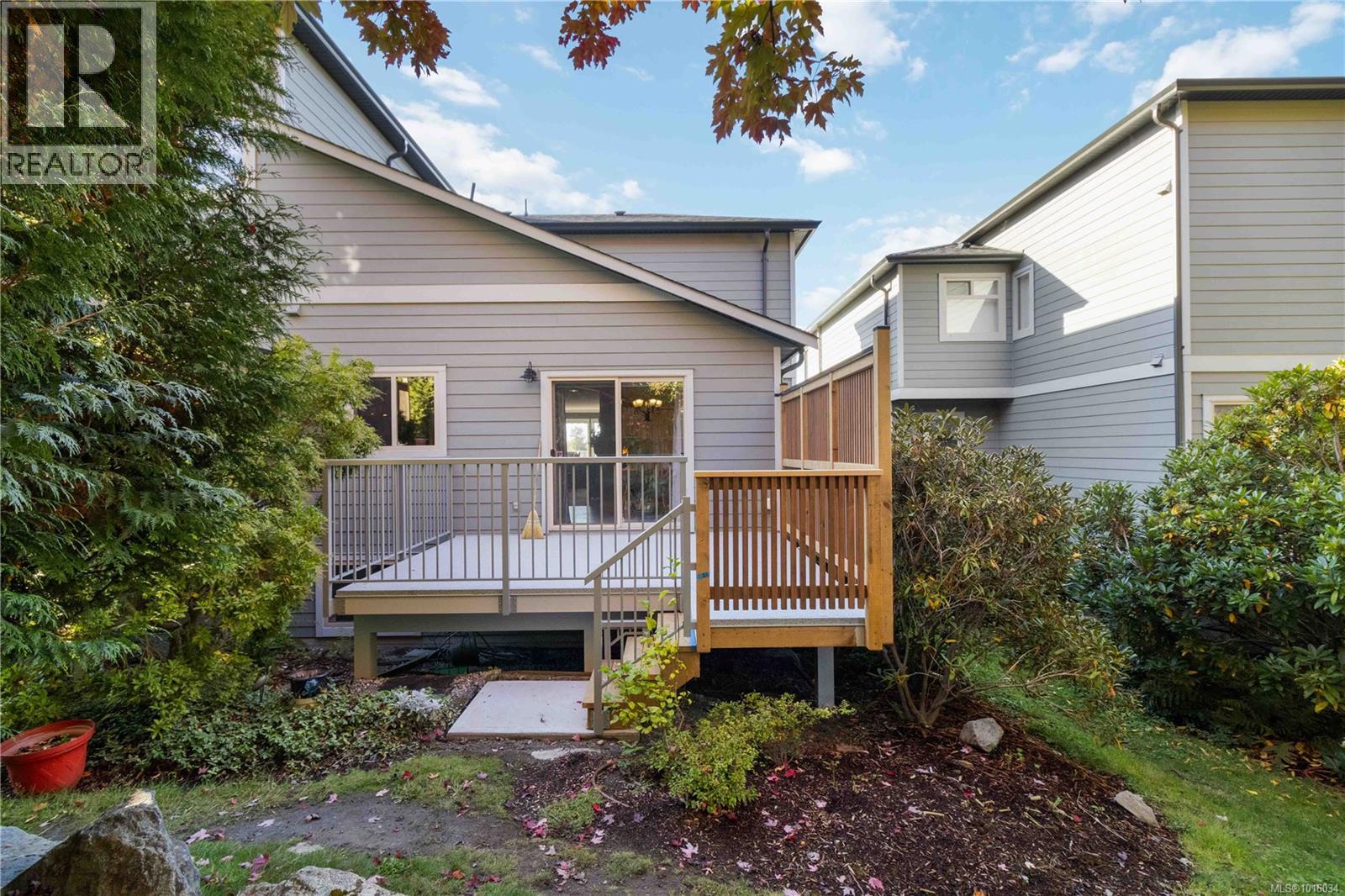 23 127 ALDERSMITH Place, View Royal