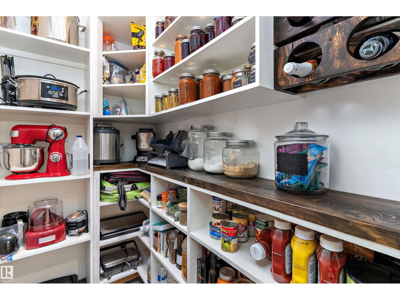 10765 65 ST NW, Edmonton