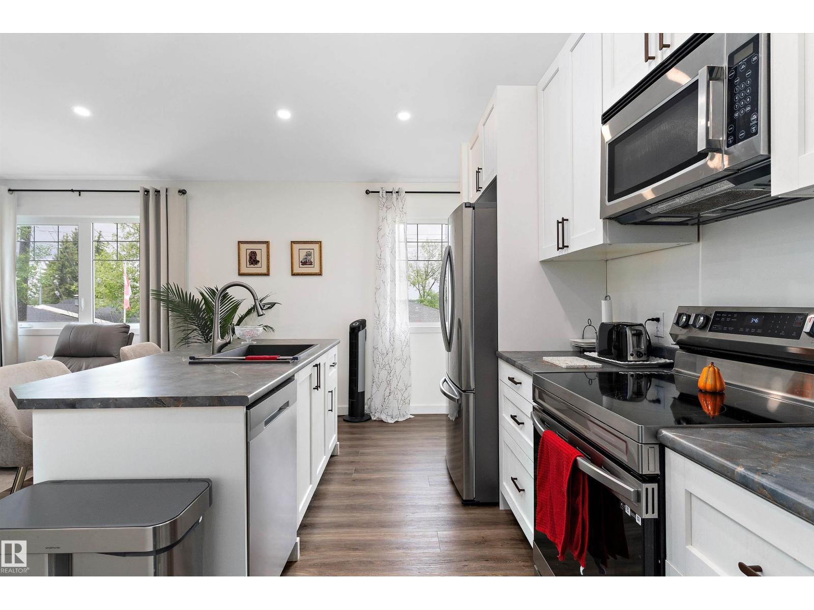 10765 65 ST NW, Edmonton