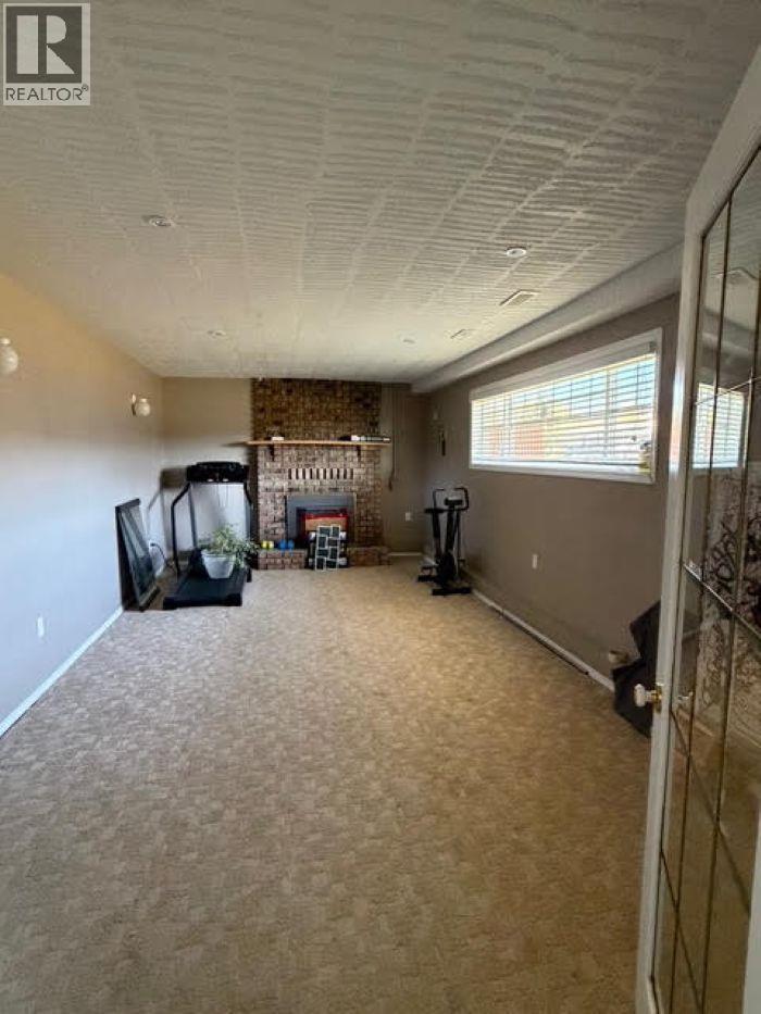 519 BABINE DRIVE, Mackenzie