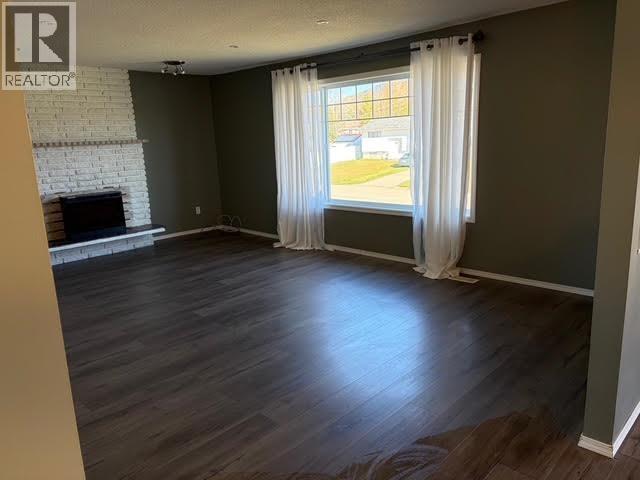 519 BABINE DRIVE, Mackenzie