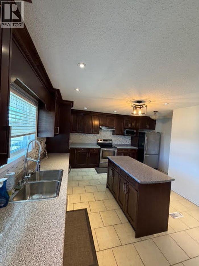 519 BABINE DRIVE, Mackenzie