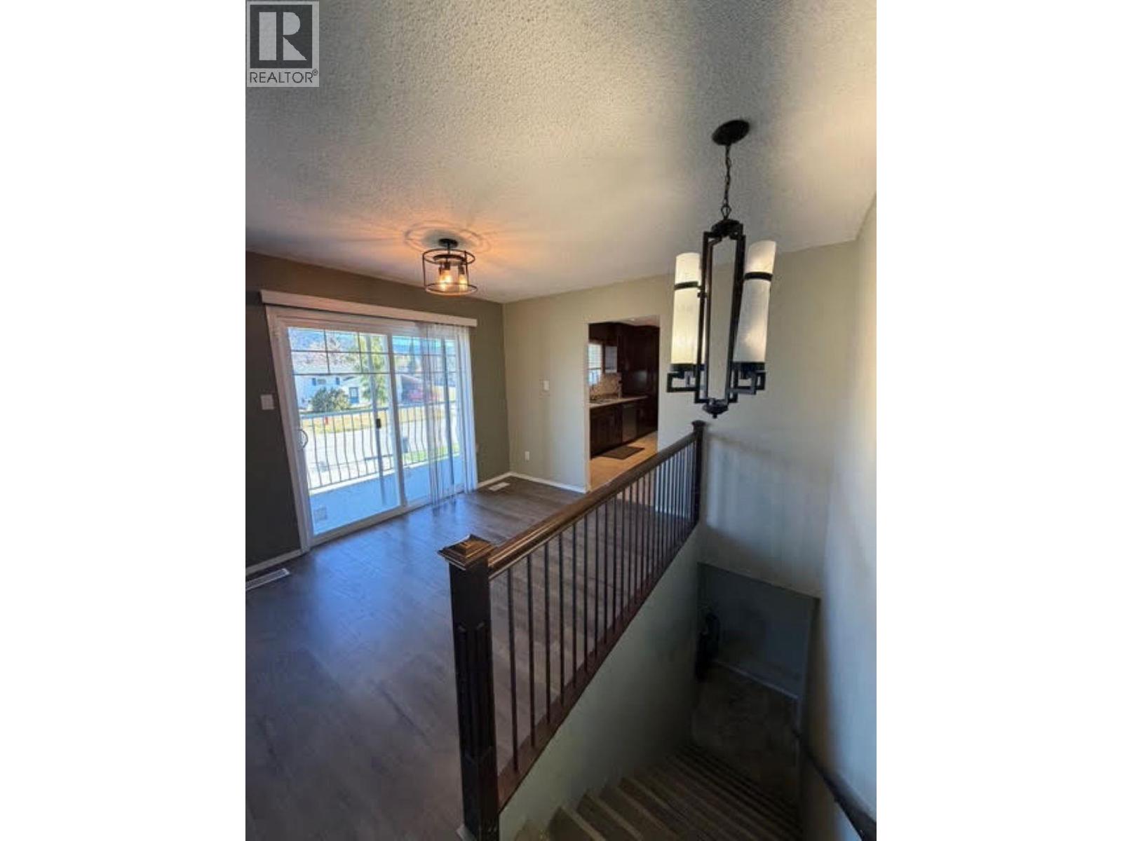 519 BABINE DRIVE, Mackenzie