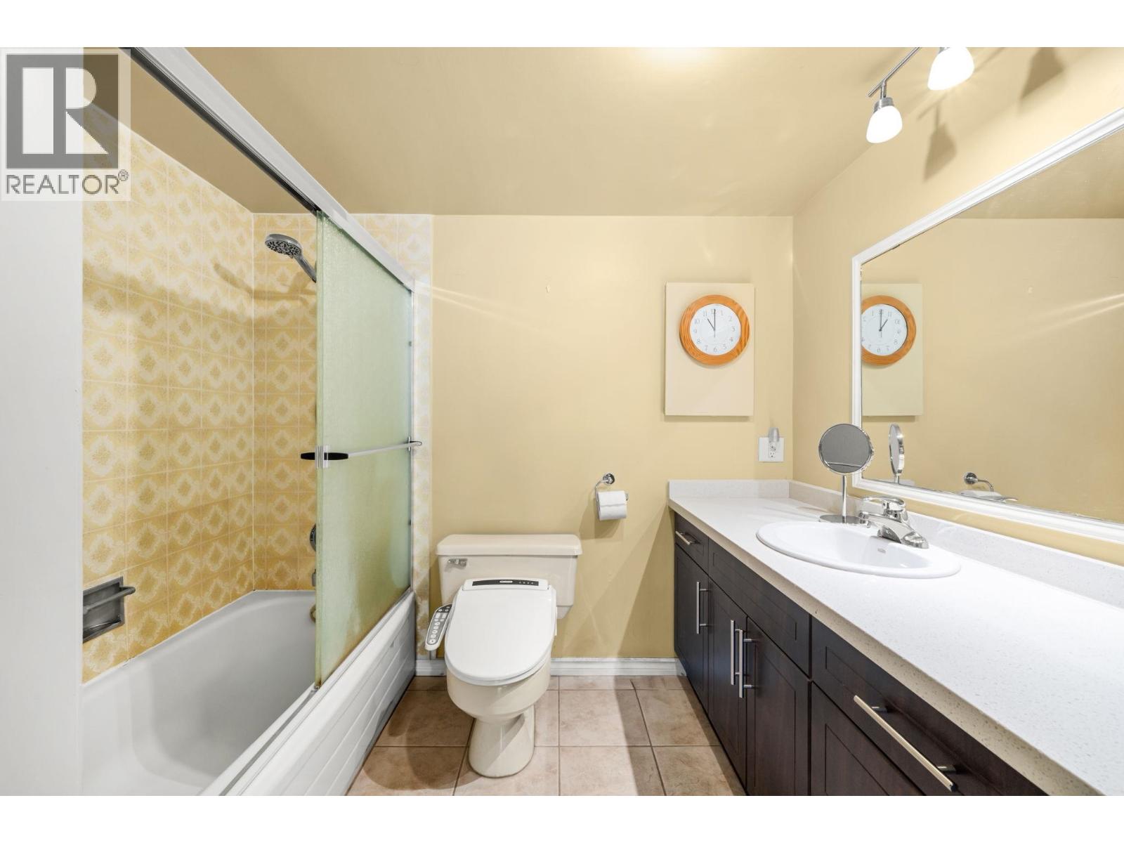 #802-6651 MINORU Boulevard, Richmond