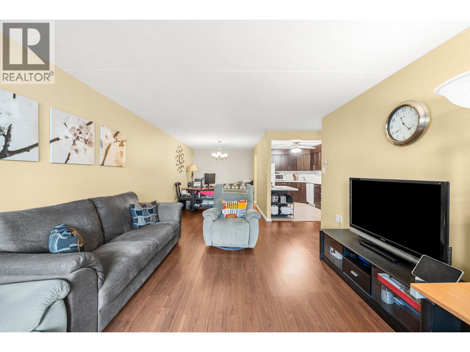#802-6651 MINORU Boulevard, Richmond