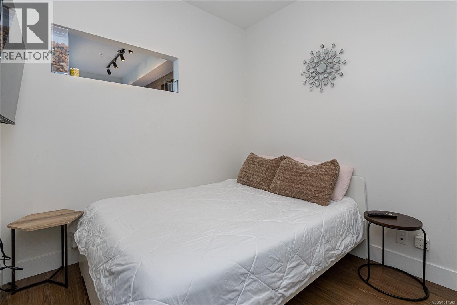 316 515 Chatham Street, Victoria