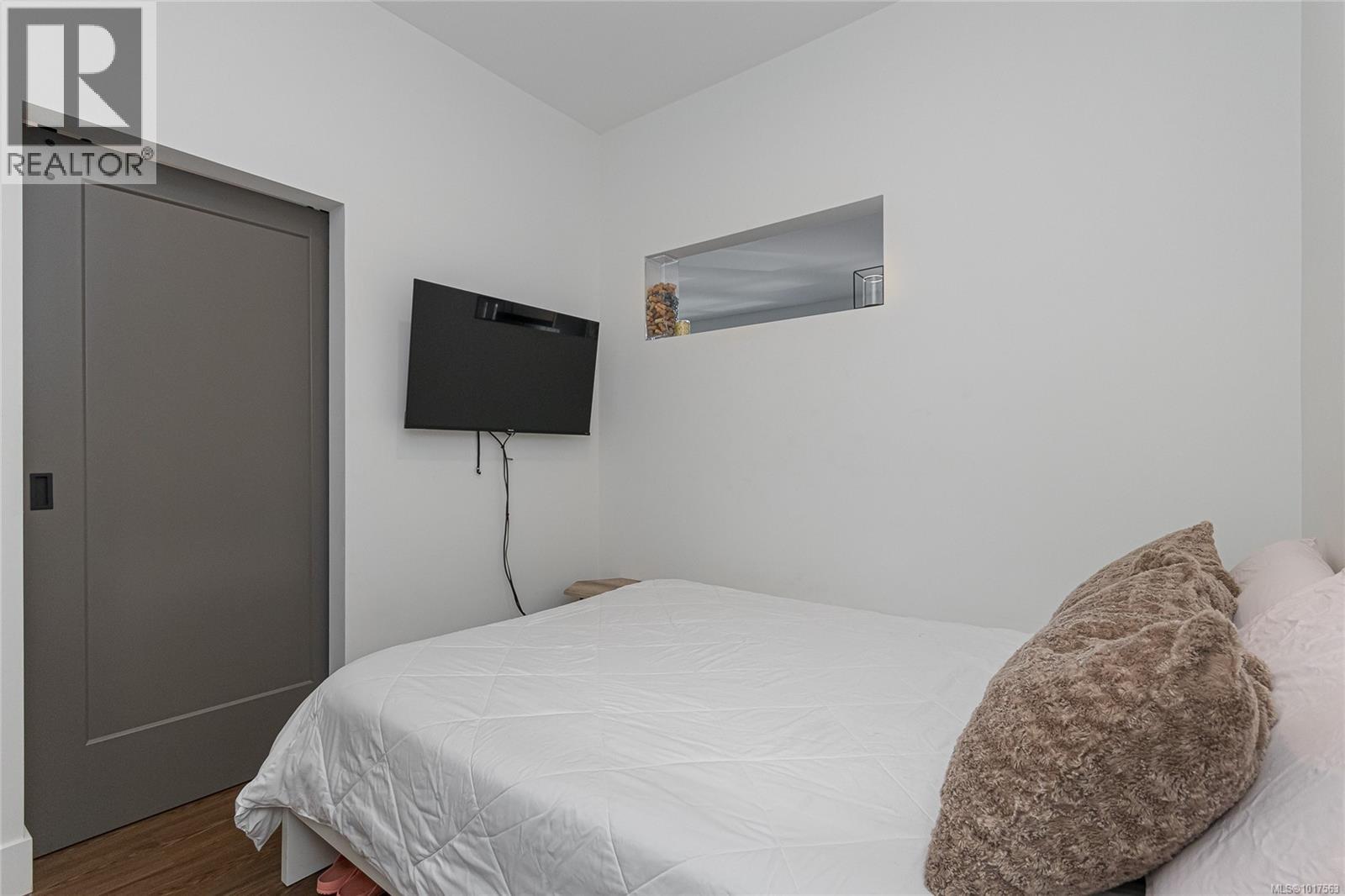 316 515 Chatham Street, Victoria