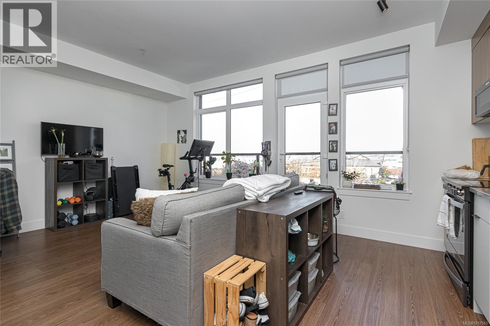 316 515 Chatham Street, Victoria