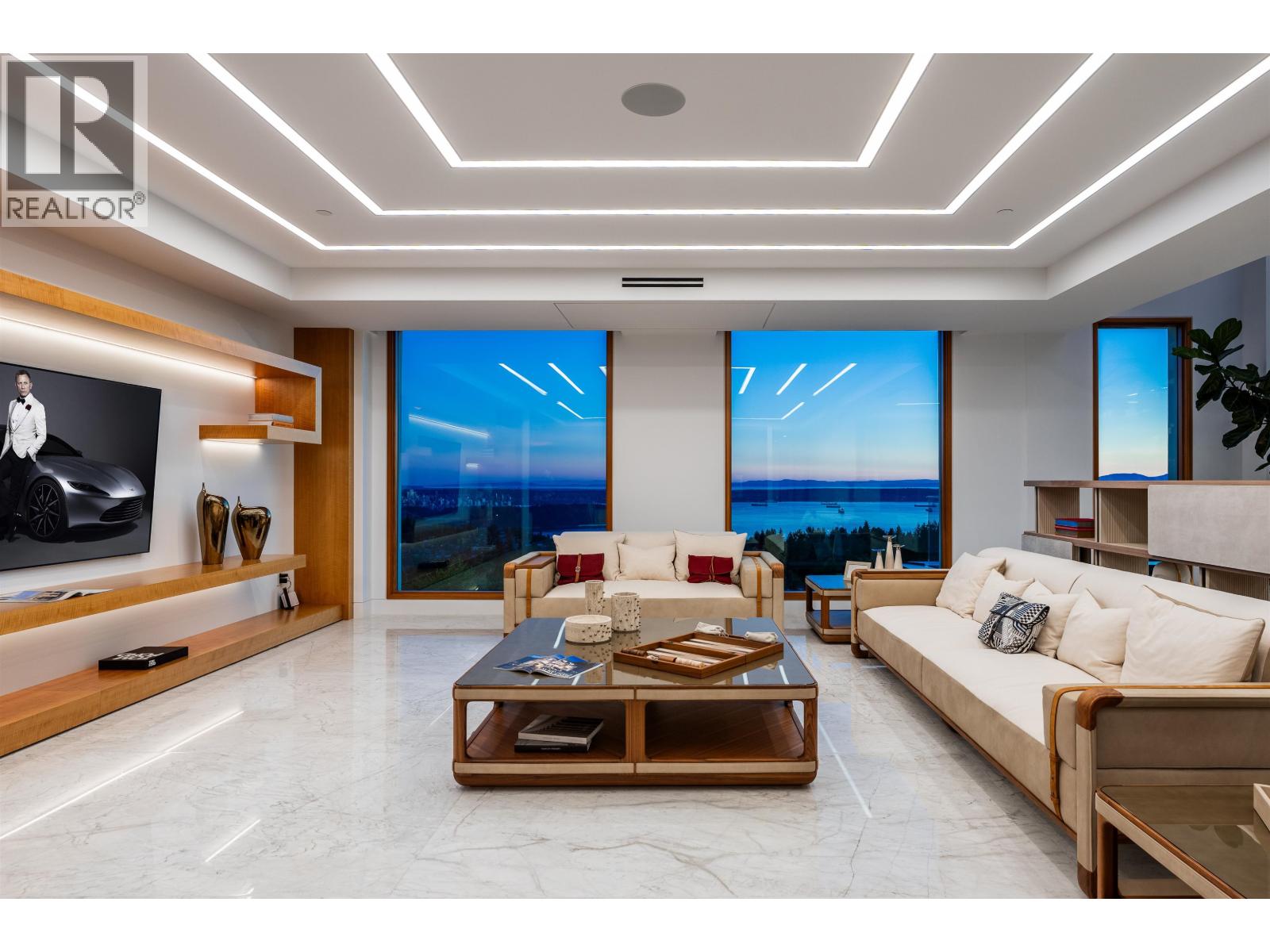 961 KING GEORGES WAY, West Vancouver