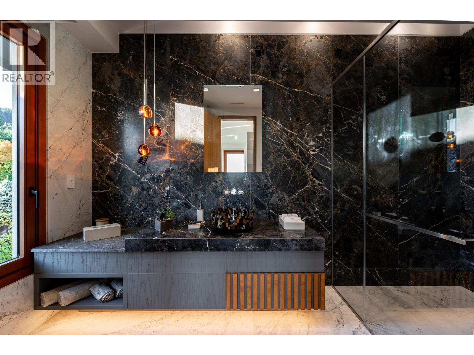 961 KING GEORGES WAY, West Vancouver