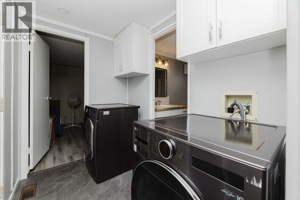 69 1413 SUNSHINE COAST HIGHWAY, Gibsons