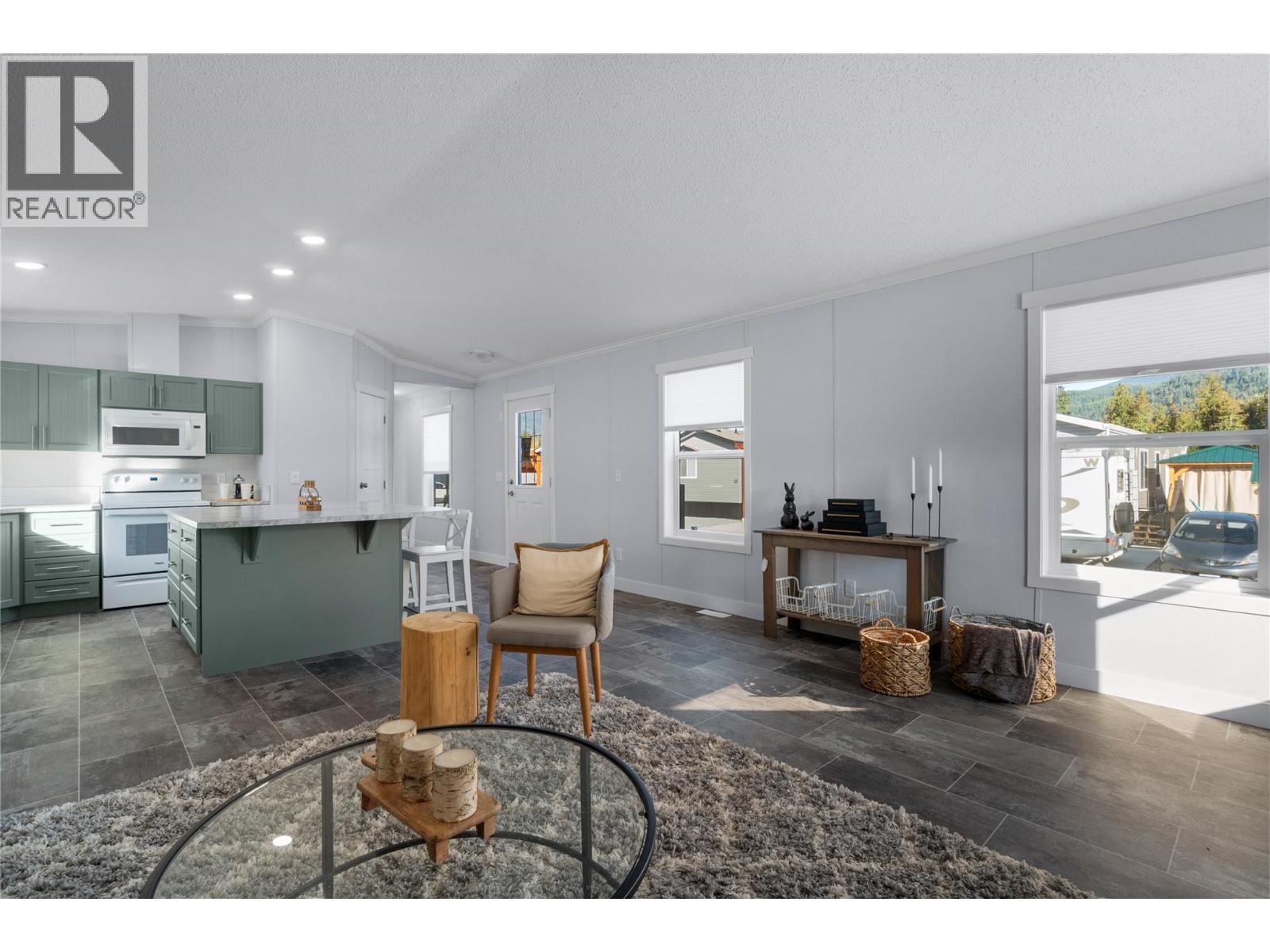 23 1705 Hillier Road East, Sicamous