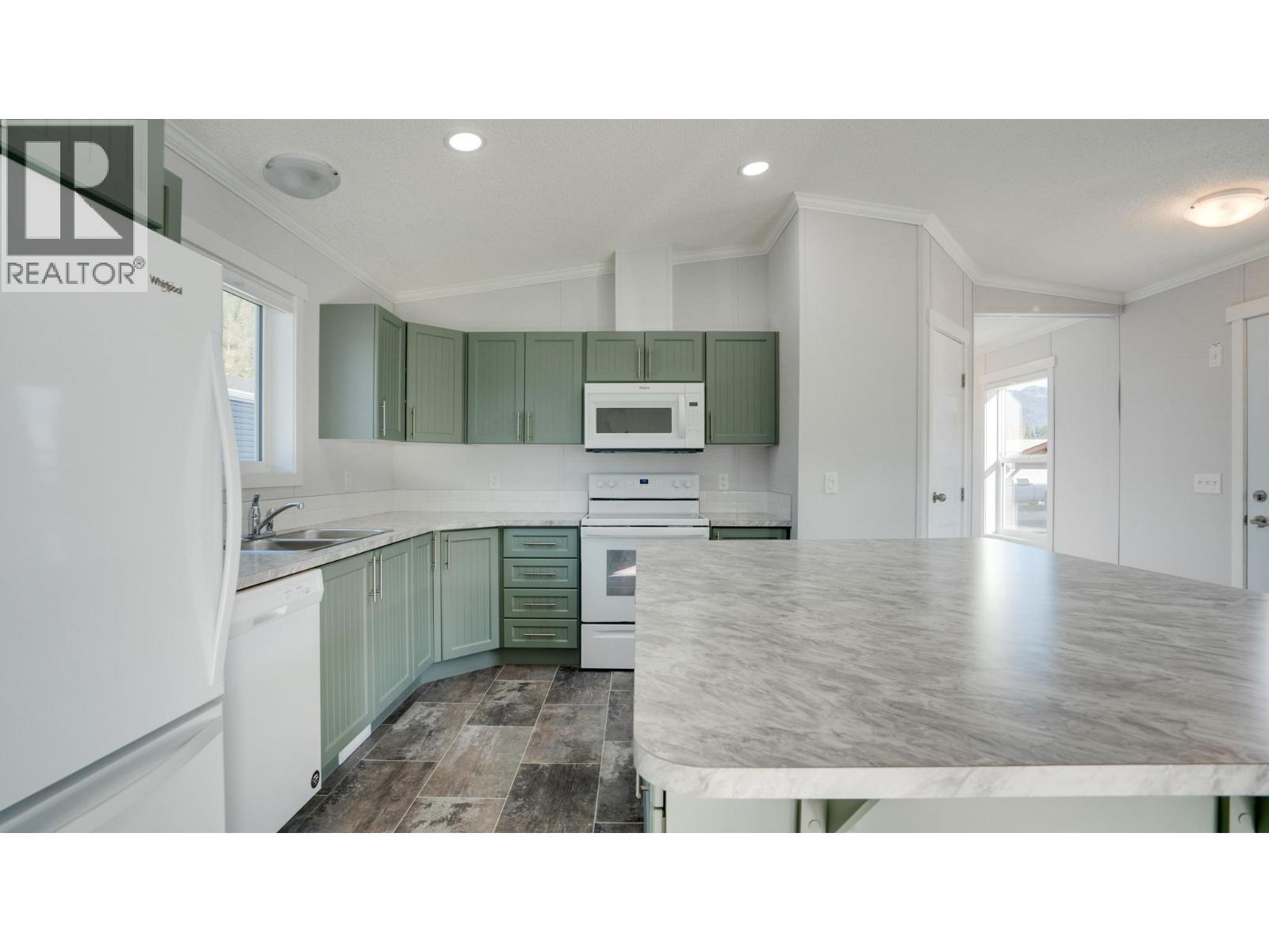 23 1705 Hillier Road East, Sicamous