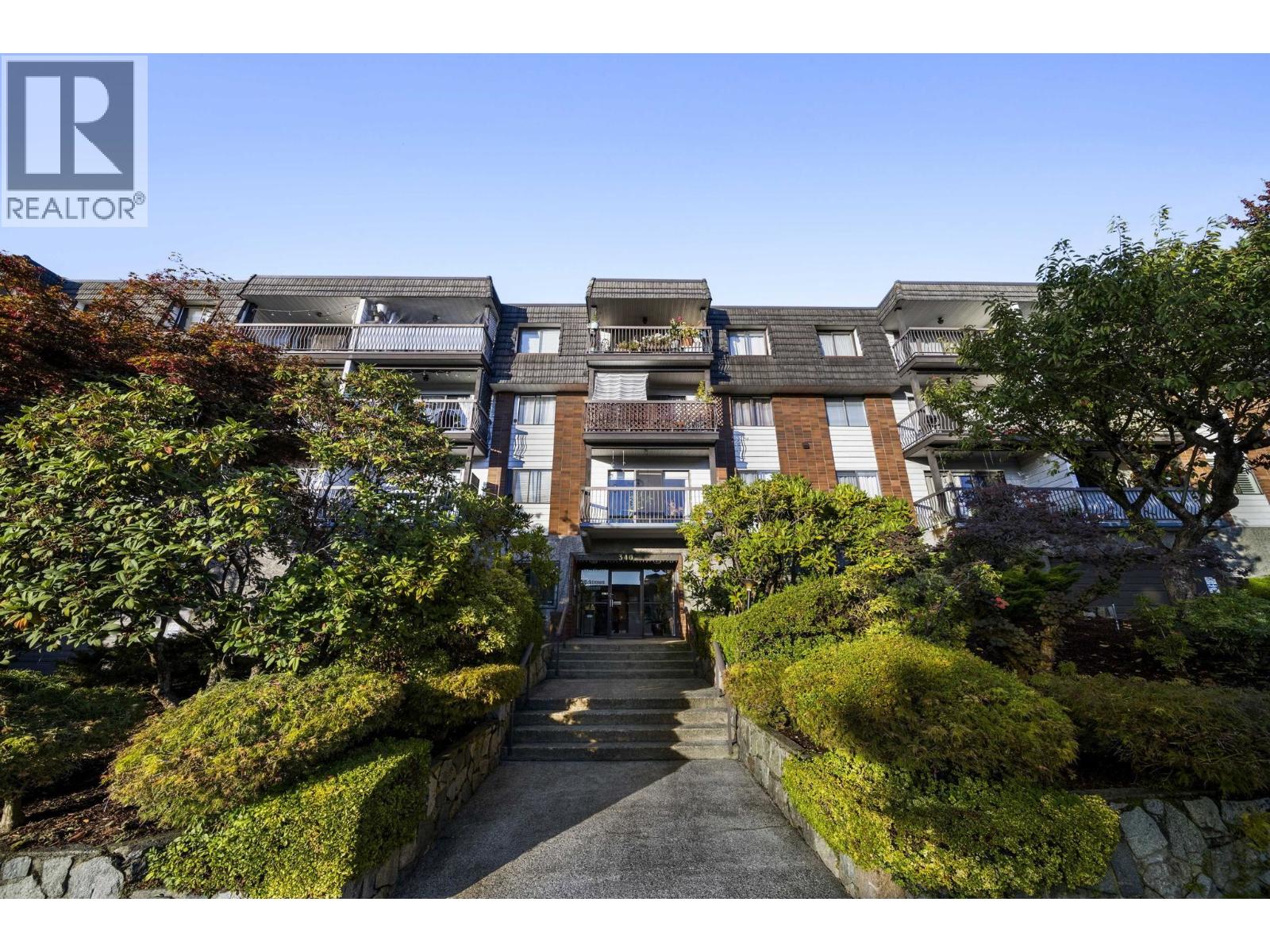 337 340 W 3RD STREET, North Vancouver